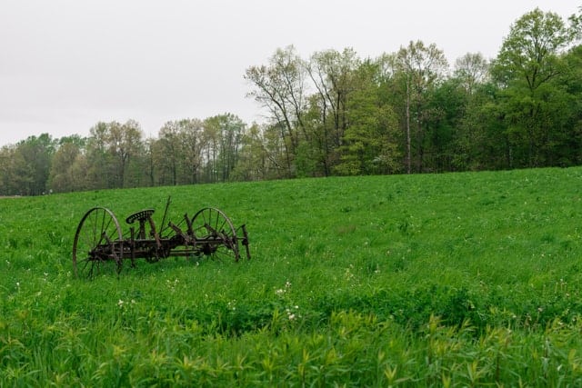 Amish-Country-Farm-2